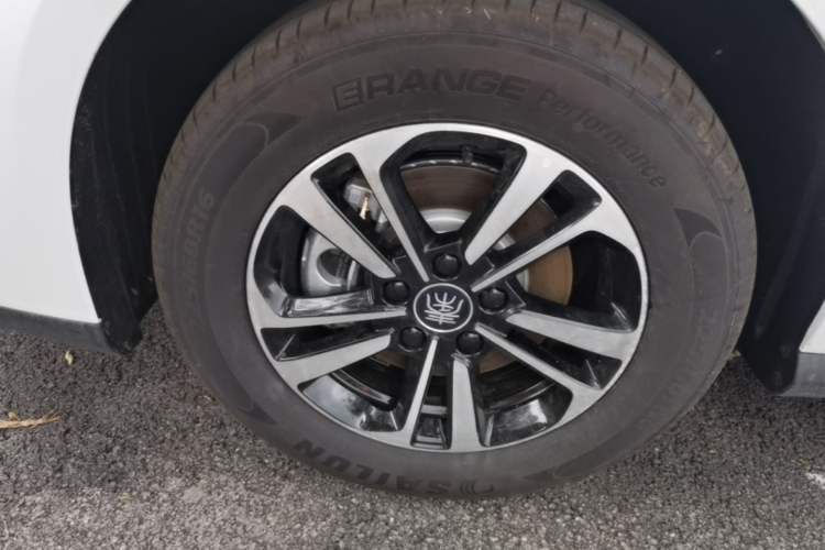 Used BYD Qin PLUS  Left Front Wheel Hub