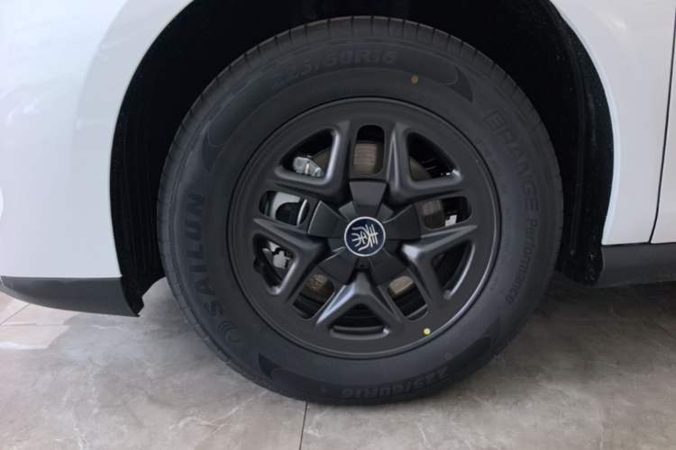 Used BYD Qin PLUS  Left Front Wheel Hub