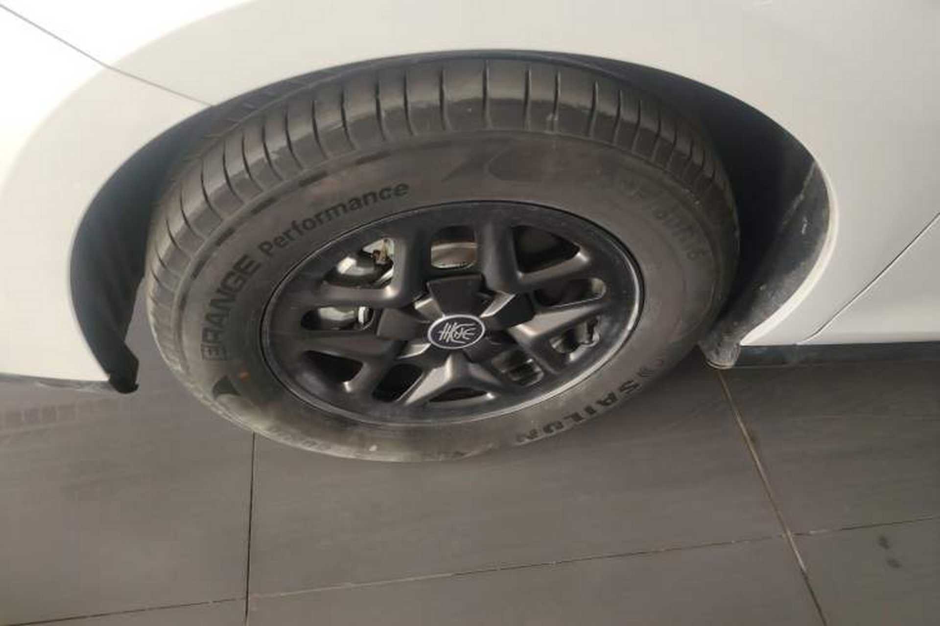 Used BYD Qin PLUS 2025 DM-i Smart Drive 55KM Leading Model Left Front Wheel Hub