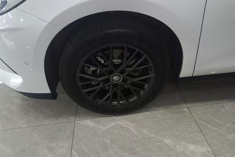 Used BYD Qin PLUS 2025 EV Smart Drive Edition 510KM Leading Model Left Front Wheel Hub