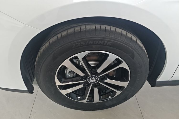 Used BYD Qin PLUS  Left Front Wheel Hub