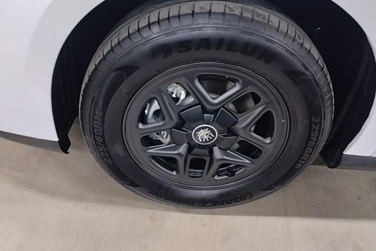 Used BYD Qin PLUS  Left Front Wheel Hub
