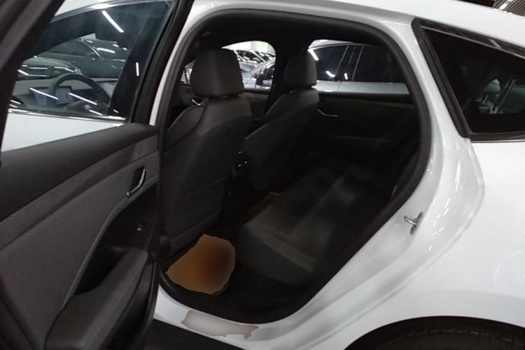 Used BYD Qin PLUS 2025 DM-i Smart Drive 120KM Superior Model Left Rear Seat