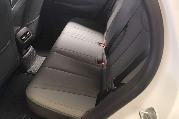 Used BYD Qin PLUS 2025 DM-i Smart Drive 55KM Leading Model Left Rear Seat