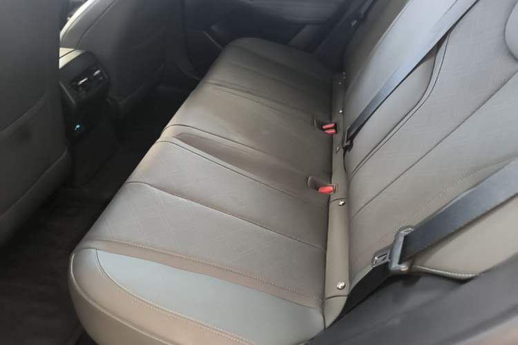 Used BYD Qin PLUS 2025 DM-i Smart Drive 55KM Leading Model Left Rear Seat