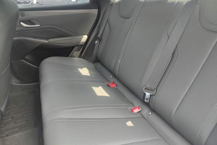 Used BYD Qin PLUS 2025 DM-i Smart Drive 55KM Leading Model Left Rear Seat