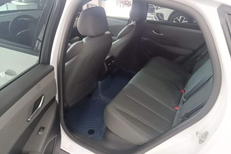 Used BYD Qin PLUS 2025 DM-i Smart Drive 55KM Leading Model Left Rear Seat