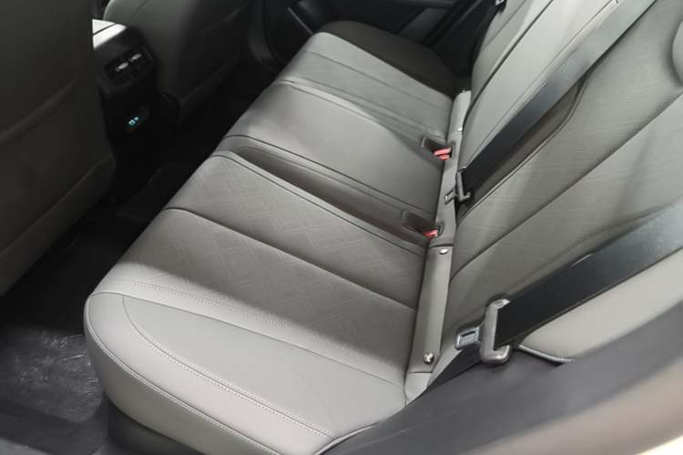 Used BYD Qin PLUS  Left Rear Seat