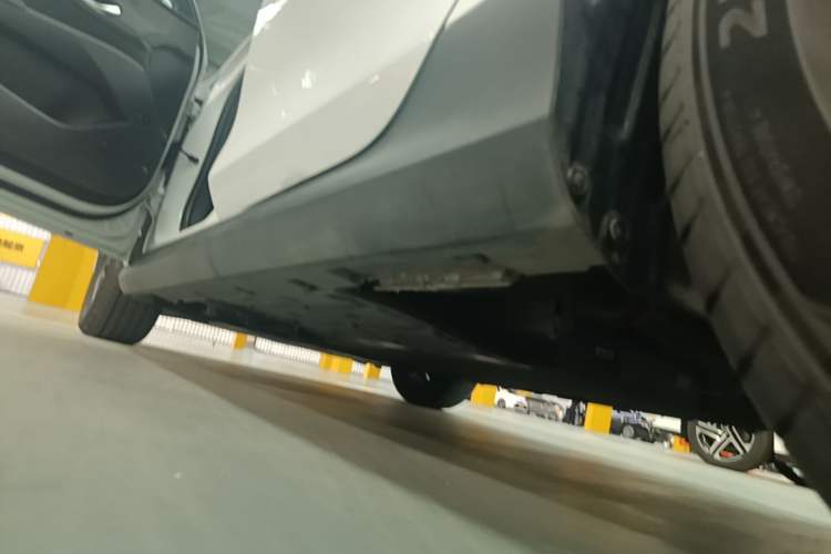 Used BYD Qin PLUS 2025 DM-i Smart Drive 55KM Leading Model Left Side Sill