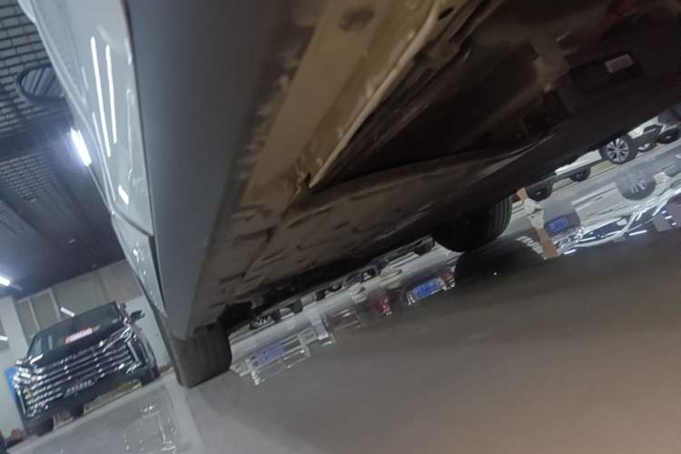 Used BYD Qin PLUS 2025 DM-i Smart Drive 55KM Leading Model Left Side Sill
