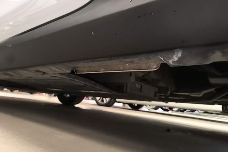 Used BYD Qin PLUS 2025 DM-i Smart Drive 55KM Leading Model Left Side Sill