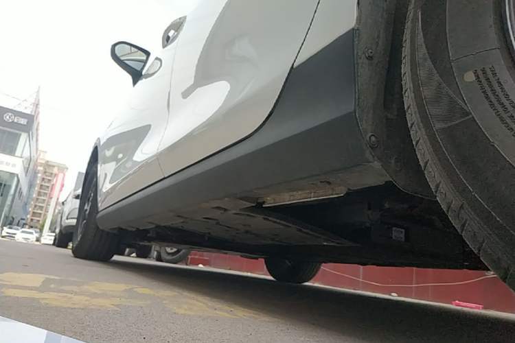 Used BYD Qin PLUS 2025 DM-i Smart Drive 55KM Leading Model Left Side Sill