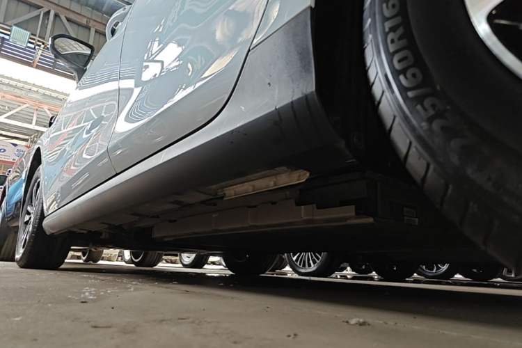 Used BYD Qin PLUS 2025 DM-i Smart Drive 120KM Superior Model Left Side Sill