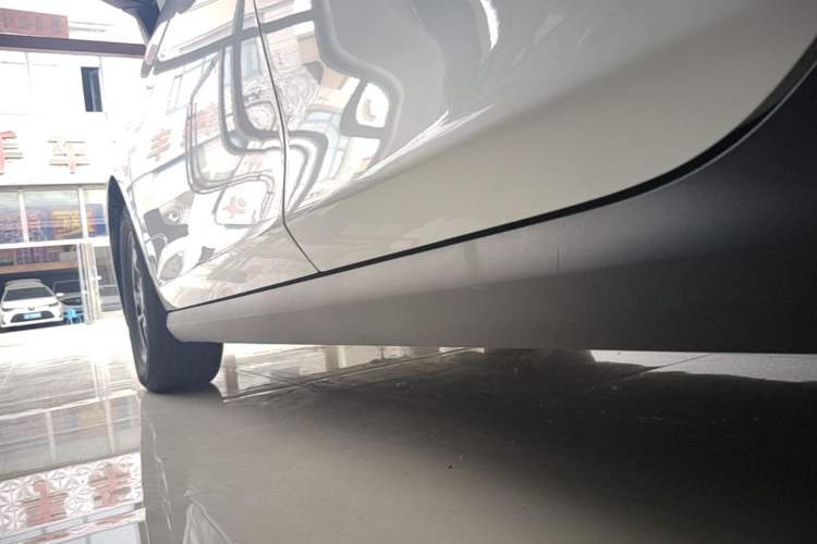 Used BYD Qin PLUS 2025 DM-i Smart Drive 55KM Leading Model Left Side Sill