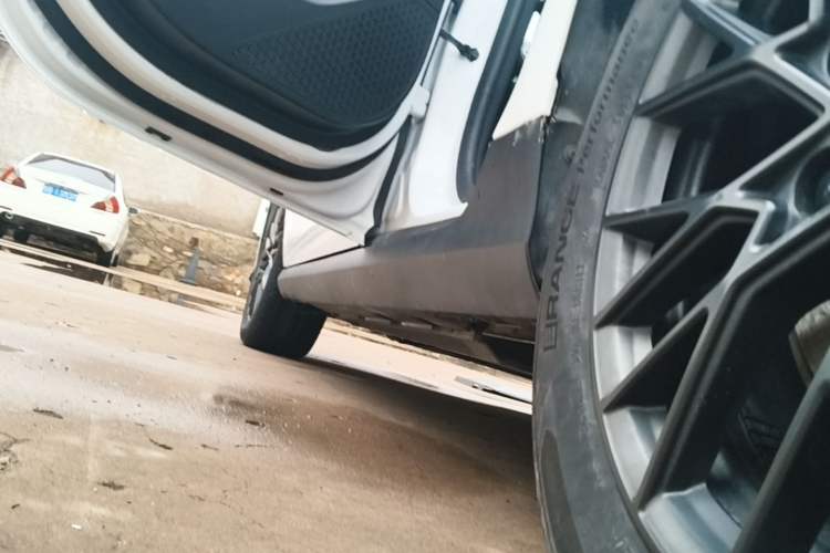 Used BYD Qin PLUS 2025 EV Smart Drive Edition 510KM Leading Model Left Side Sill