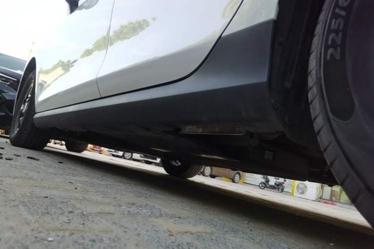 Used BYD Qin PLUS 2025 DM-i Smart Drive 55KM Leading Model Left Side Sill
