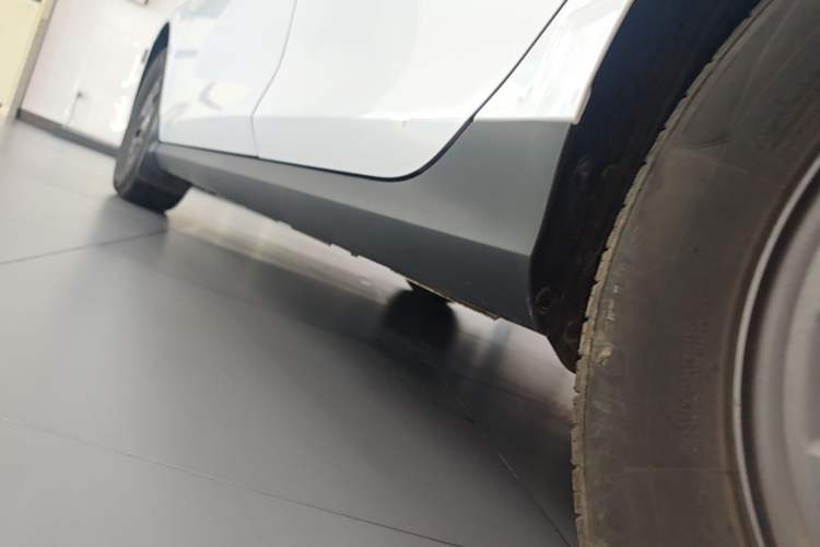 Used BYD Qin PLUS 2025 DM-i Smart Drive 55KM Leading Model Left Side Sill