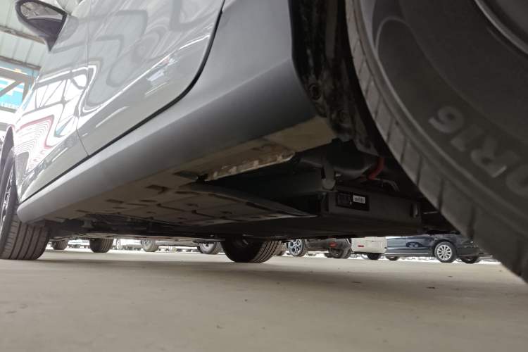 Used BYD Qin PLUS 2025 DM-i Smart Drive 55KM Leading Model Left Side Sill