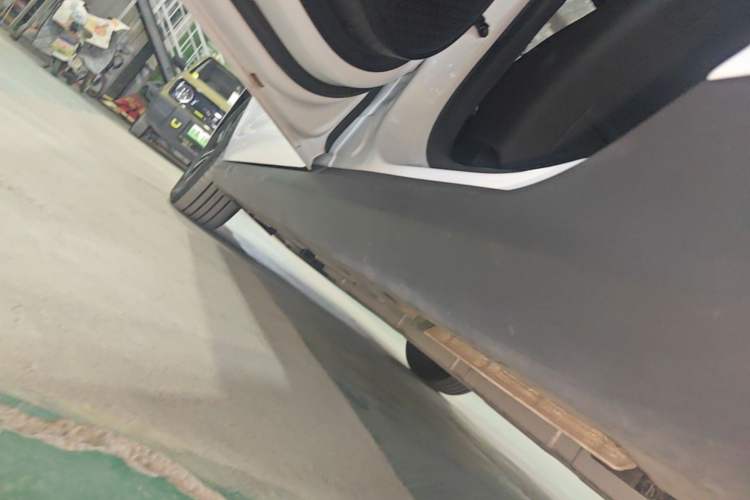 Used BYD Qin PLUS 2025 DM-i Smart Drive 120KM Superior Model Left Side Sill