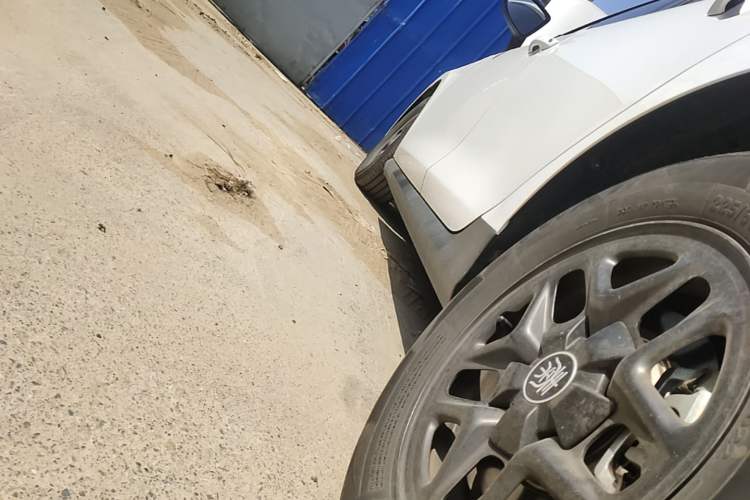 Used BYD Qin PLUS 2025 DM-i Smart Drive 55KM Leading Model Left Side Sill