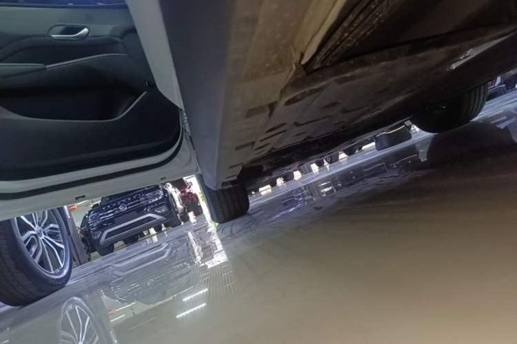 Used BYD Qin PLUS 2025 DM-i Smart Drive 55KM Leading Model Left Side Sill
