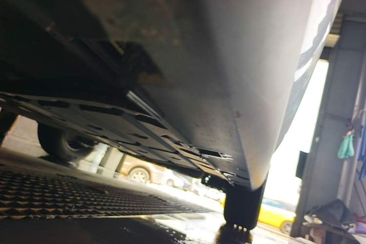 Used BYD Qin PLUS 2025 DM-i Smart Drive 55KM Leading Model Left Side Sill