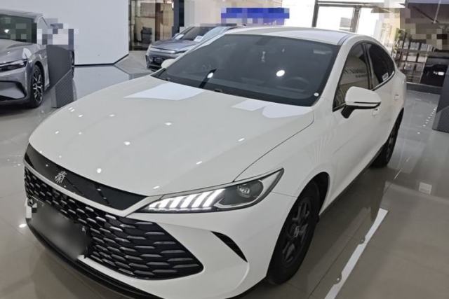 Ojetý BYD Qin PLUS 2025 DM-i Smart Drive 55KM Leading Model