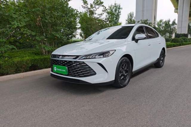 Ojetý BYD Qin PLUS 2025 DM-i Smart Drive 55KM Leading Model