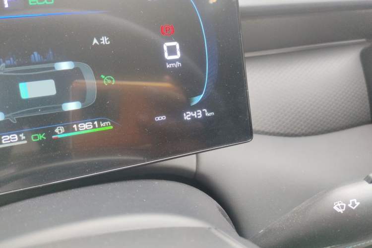 Used BYD Qin PLUS 2025 DM-i Smart Drive 55KM Leading Model Odometer Close Up