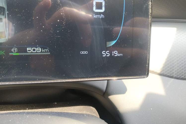 Used BYD Qin PLUS 2025 DM-i Smart Drive 55KM Leading Model Odometer Close Up