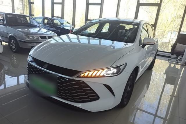 Used BYD Qin PLUS 2025 DM-i Smart Drive 55KM Leading Model