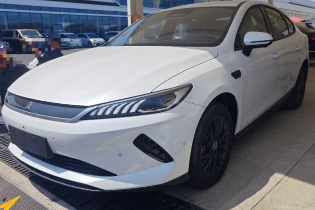 Used BYD Qin PLUS 2025 EV Smart Drive Edition 420KM Leading Model