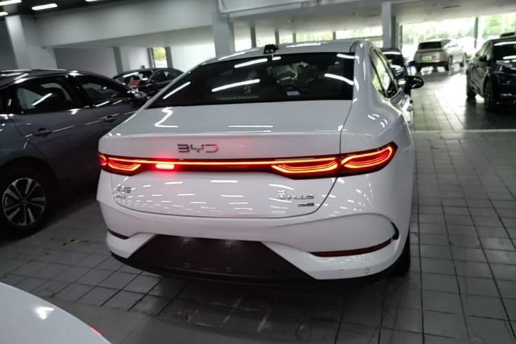 Used BYD Qin PLUS 2025 DM-i Smart Drive 120KM Superior Model Rear
