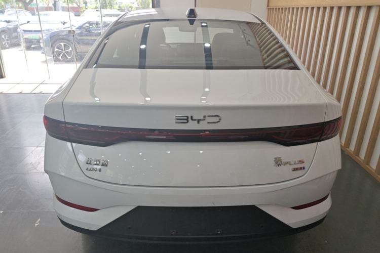 Used BYD Qin PLUS 2025 DM-i Smart Drive 120KM Superior Model Rear
