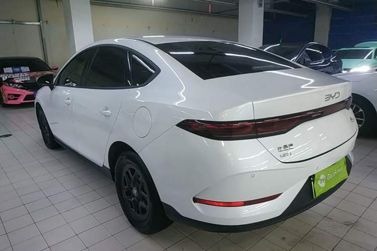 Used BYD Qin PLUS 2025 DM-i Smart Drive 55KM Leading Model Rear Left 45 Deg