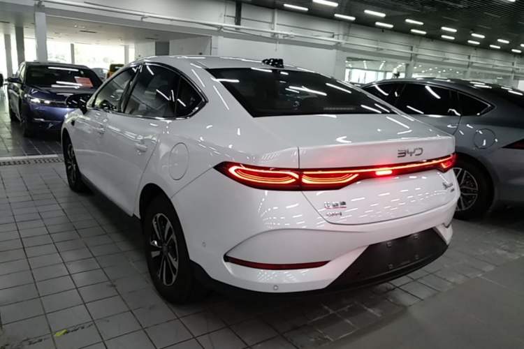 Used BYD Qin PLUS 2025 DM-i Smart Drive 120KM Superior Model Rear Left 45 Deg