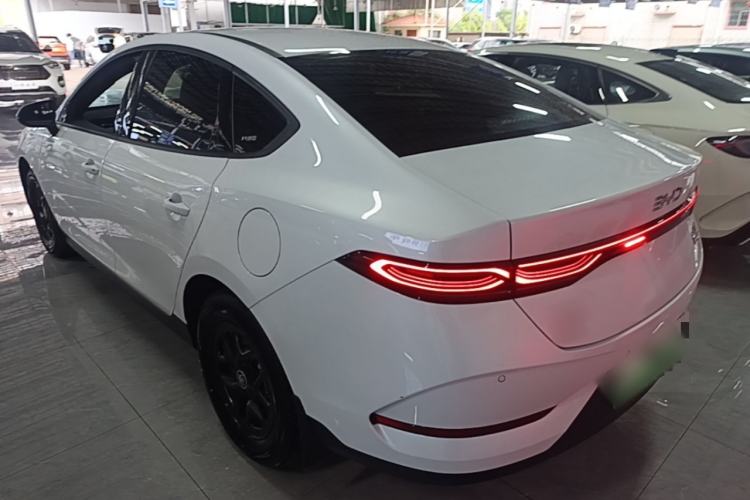 Used BYD Qin PLUS 2025 DM-i Smart Drive 55KM Leading Model Rear Left 45 Deg