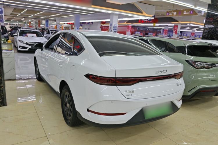 Used BYD Qin PLUS 2025 DM-i Smart Drive 55KM Leading Model Rear Left 45 Deg