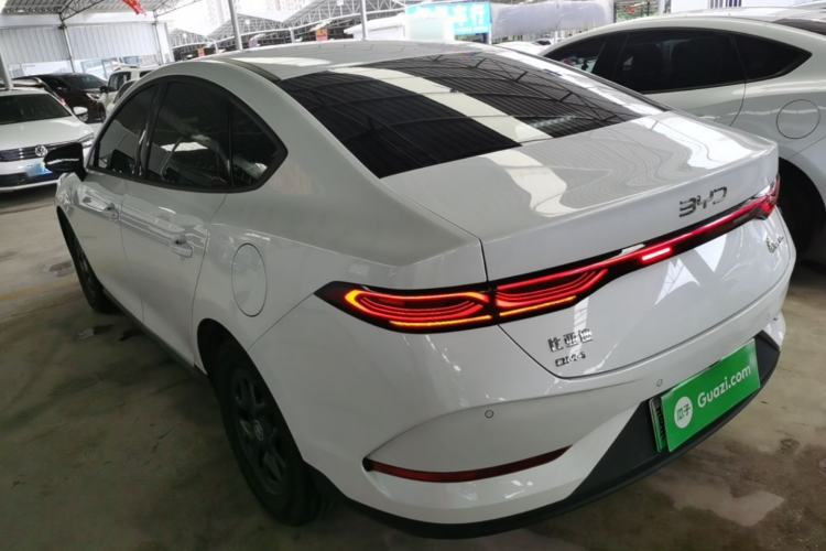 Used BYD Qin PLUS 2025 DM-i Smart Drive 55KM Leading Model Rear Left 45 Deg