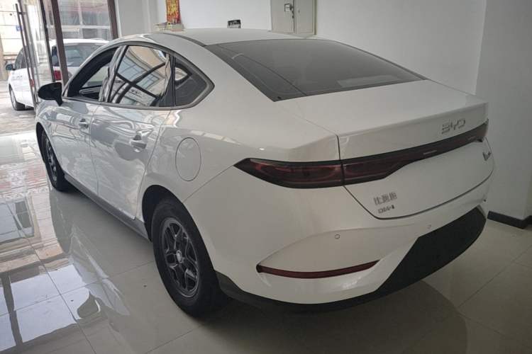 Used BYD Qin PLUS 2025 DM-i Smart Drive 55KM Leading Model Rear Left 45 Deg