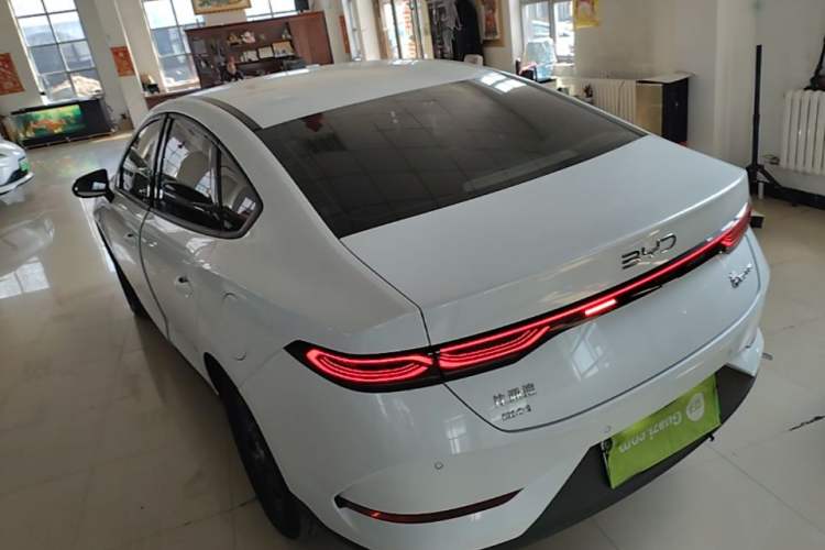 Used BYD Qin PLUS 2025 DM-i Smart Drive 55KM Leading Model Rear Left 45 Deg