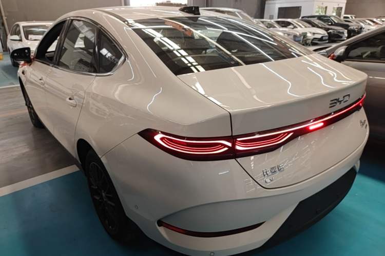 Used BYD Qin PLUS 2025 EV Smart Drive Edition 510KM Leading Model Rear Left 45 Deg