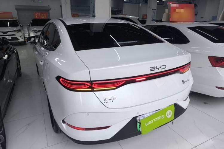 Used BYD Qin PLUS 2025 DM-i Smart Drive 55KM Leading Model Rear Left 45 Deg