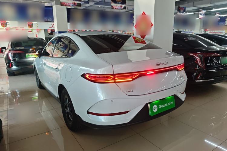 Used BYD Qin PLUS 2025 DM-i Smart Drive 55KM Leading Model Rear Left 45 Deg