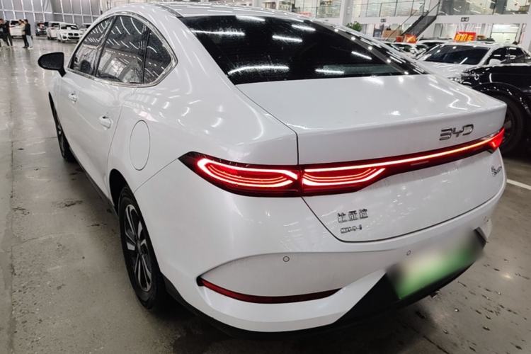 Used BYD Qin PLUS 2025 DM-i Smart Drive 55KM Leading Model Rear Left 45 Deg