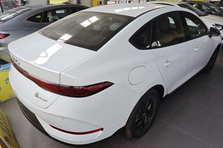 Used BYD Qin PLUS 2025 DM-i Smart Drive 55KM Leading Model Rear Right 45 Deg