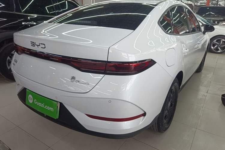Used BYD Qin PLUS 2025 DM-i Smart Drive 55KM Leading Model Rear Right 45 Deg