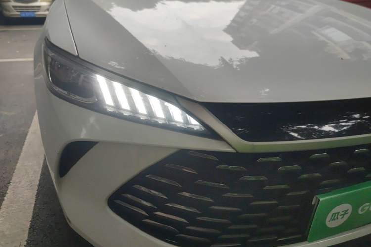 Used BYD Qin PLUS 2025 DM-i Smart Drive 55KM Leading Model Right Front Headlight