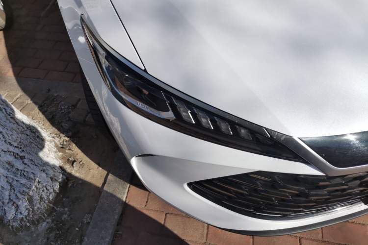 Used BYD Qin PLUS 2025 DM-i Smart Drive 55KM Leading Model Right Front Headlight