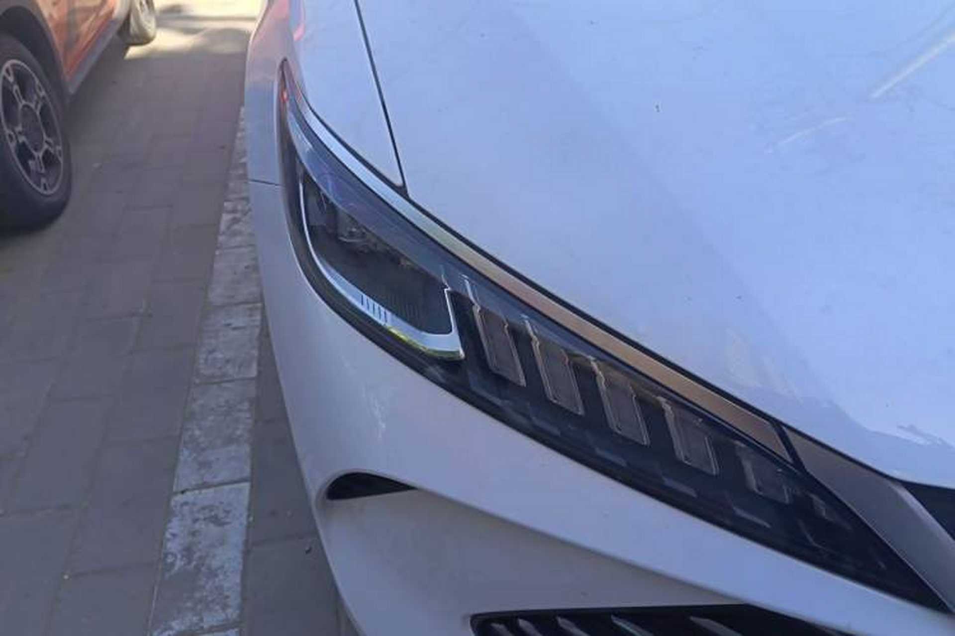 Used BYD Qin PLUS 2025 DM-i Smart Drive 55KM Leading Model Right Front Headlight